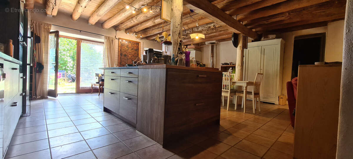 Maison à SAINT-AGREVE