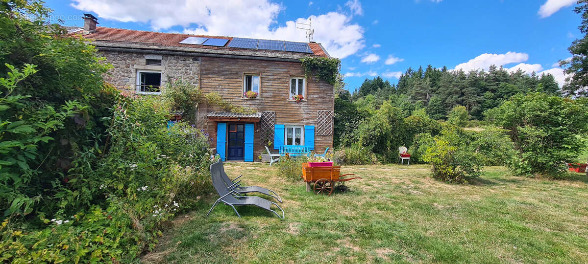 Maison à SAINT-AGREVE
