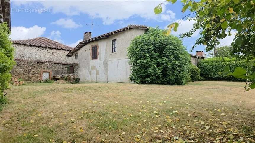 Maison à SAINT-CHRISTOPHE