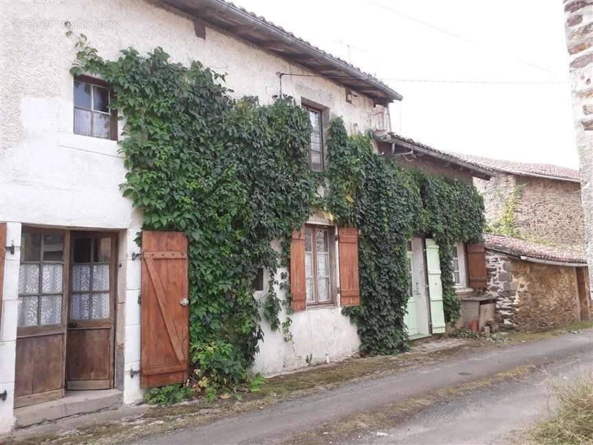 Maison à SAINT-CHRISTOPHE