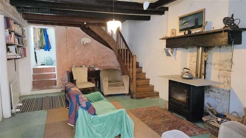 Maison à SAINT-CHRISTOPHE