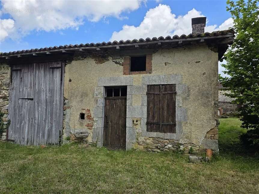 Maison à SAINT-CHRISTOPHE