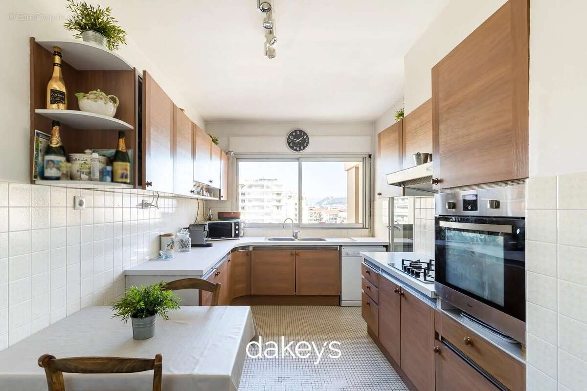 Appartement à MARSEILLE-8E