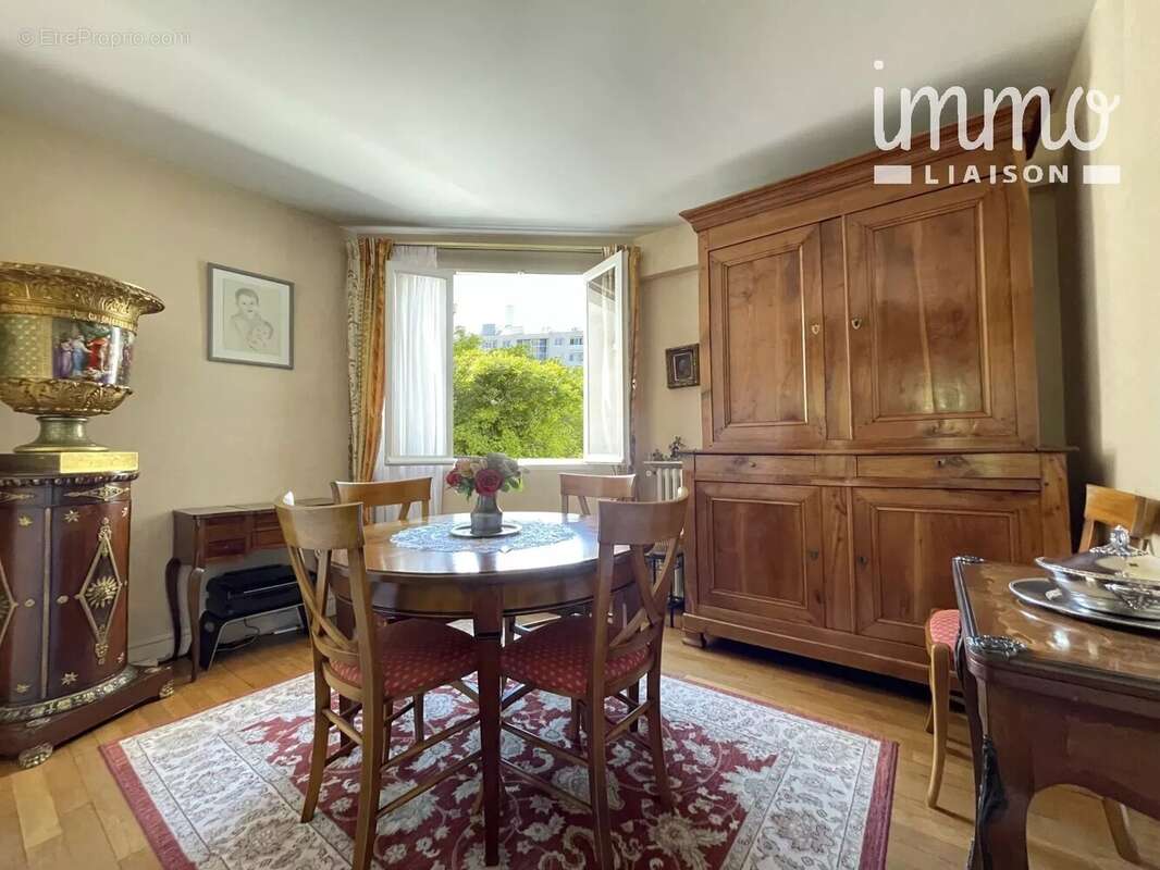 Appartement à BOULOGNE-BILLANCOURT