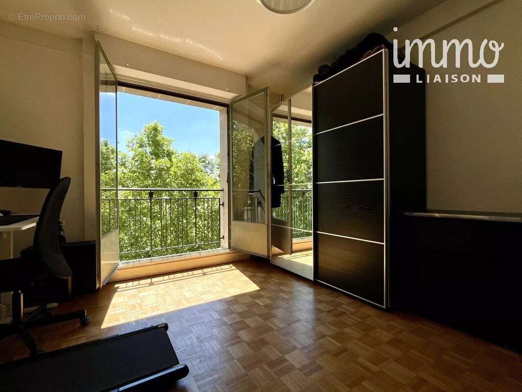 Appartement à CHAVILLE