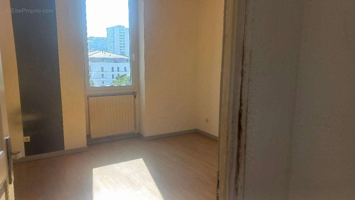   - Appartement à VIENNE