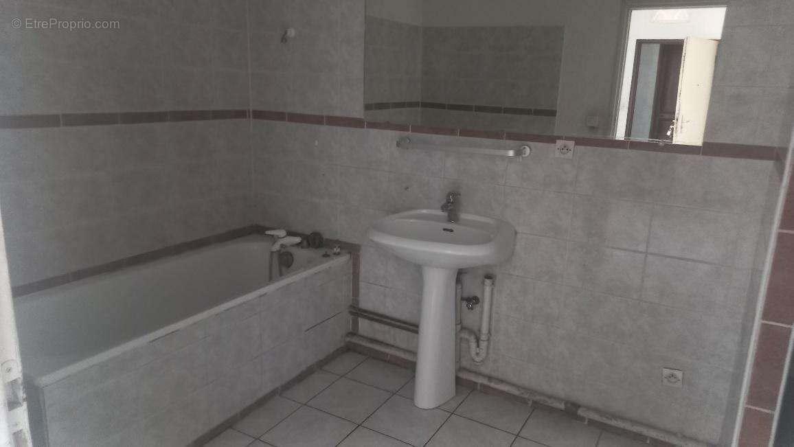   - Appartement à VIENNE