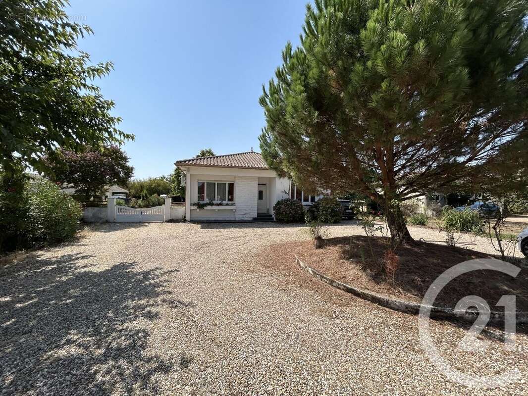 Maison à CAMPS-SUR-L&#039;ISLE