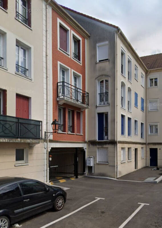Parking à LIMEIL-BREVANNES