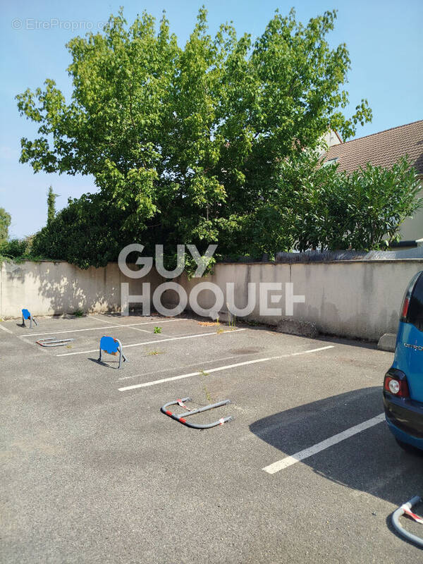 Parking à LIMEIL-BREVANNES