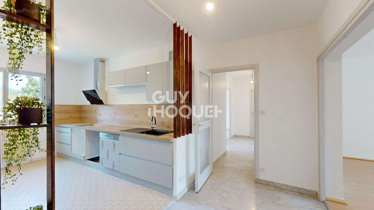 Appartement à BARBERAZ