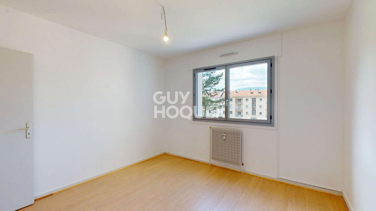 Appartement à BARBERAZ