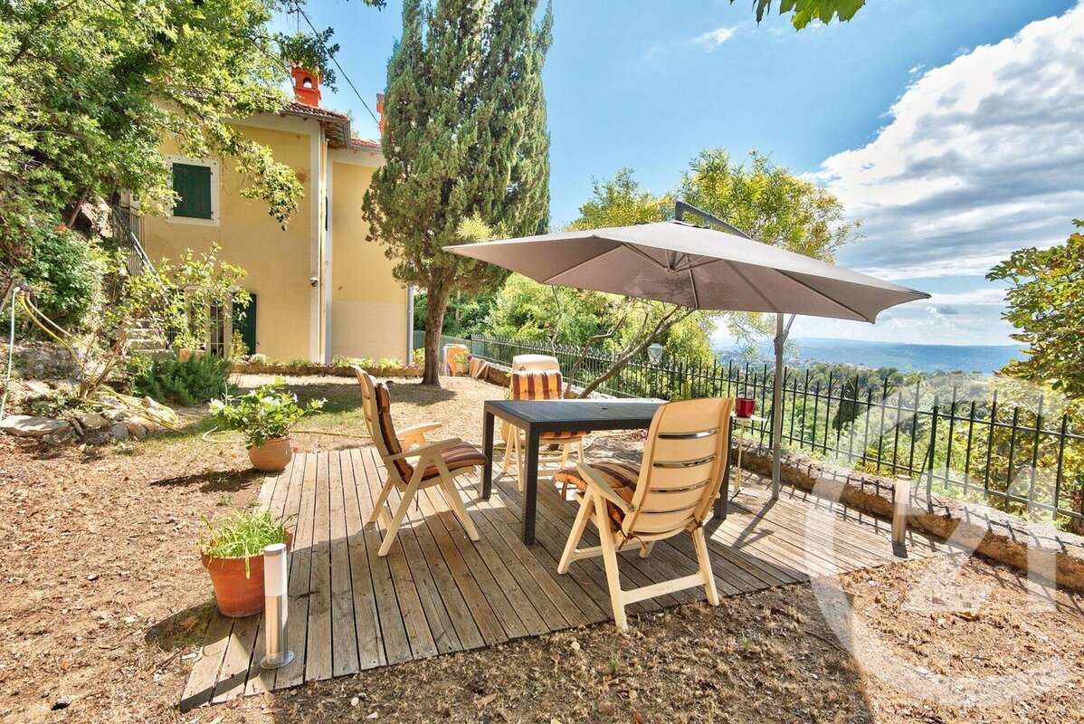 Terrain à ASPREMONT