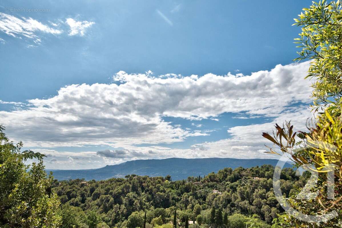 Terrain à ASPREMONT