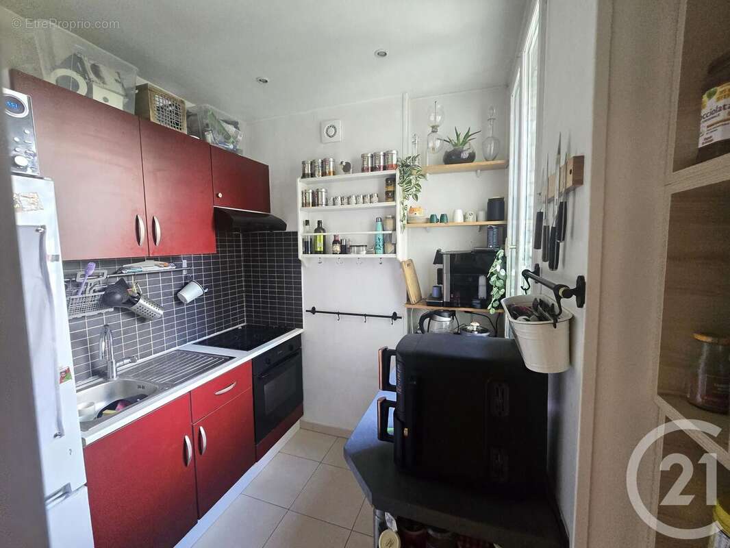 Appartement à PARIS-14E