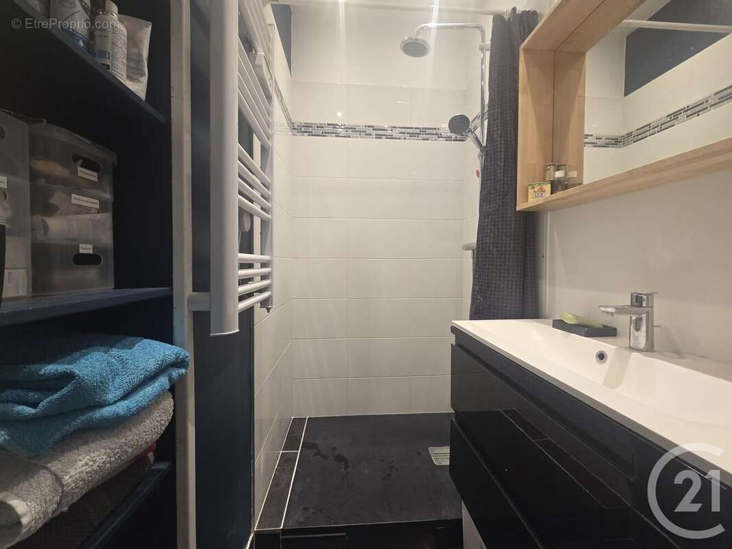 Appartement à PARIS-14E