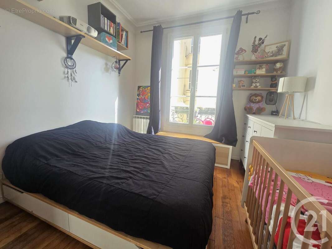 Appartement à PARIS-14E
