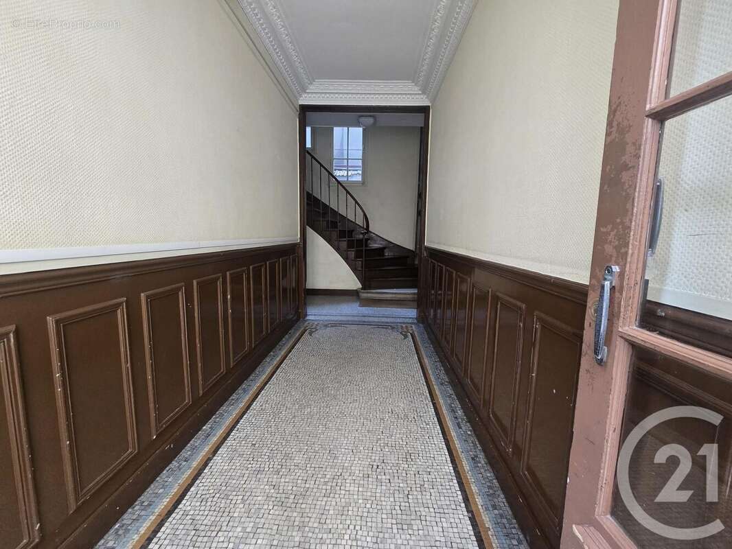 Appartement à PARIS-14E
