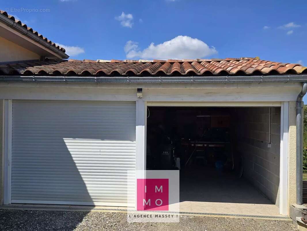 Maison à POUYASTRUC