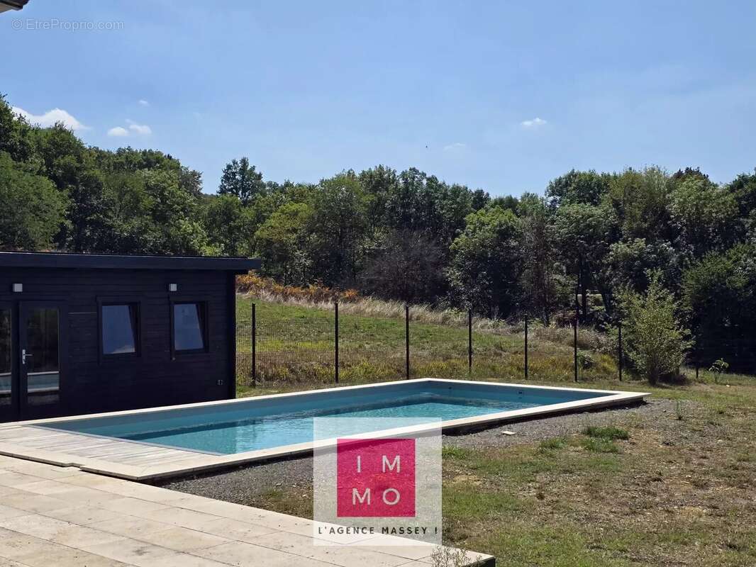 Maison à POUYASTRUC