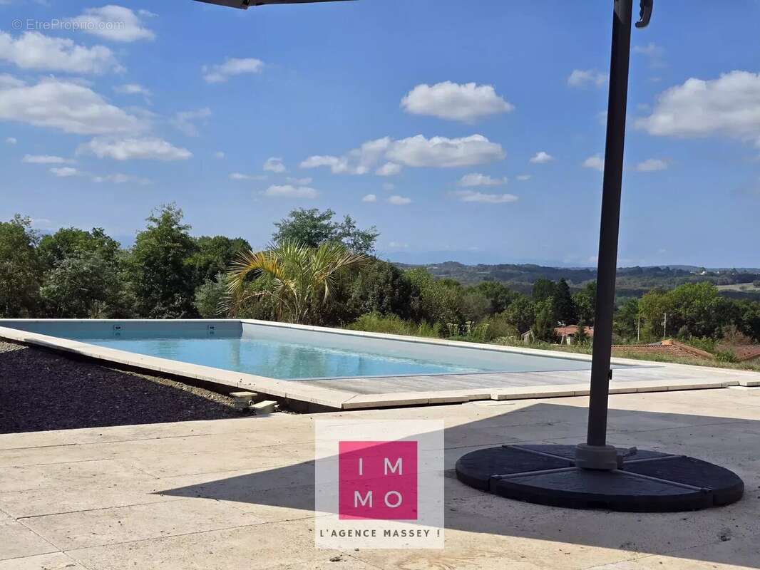 Maison à POUYASTRUC