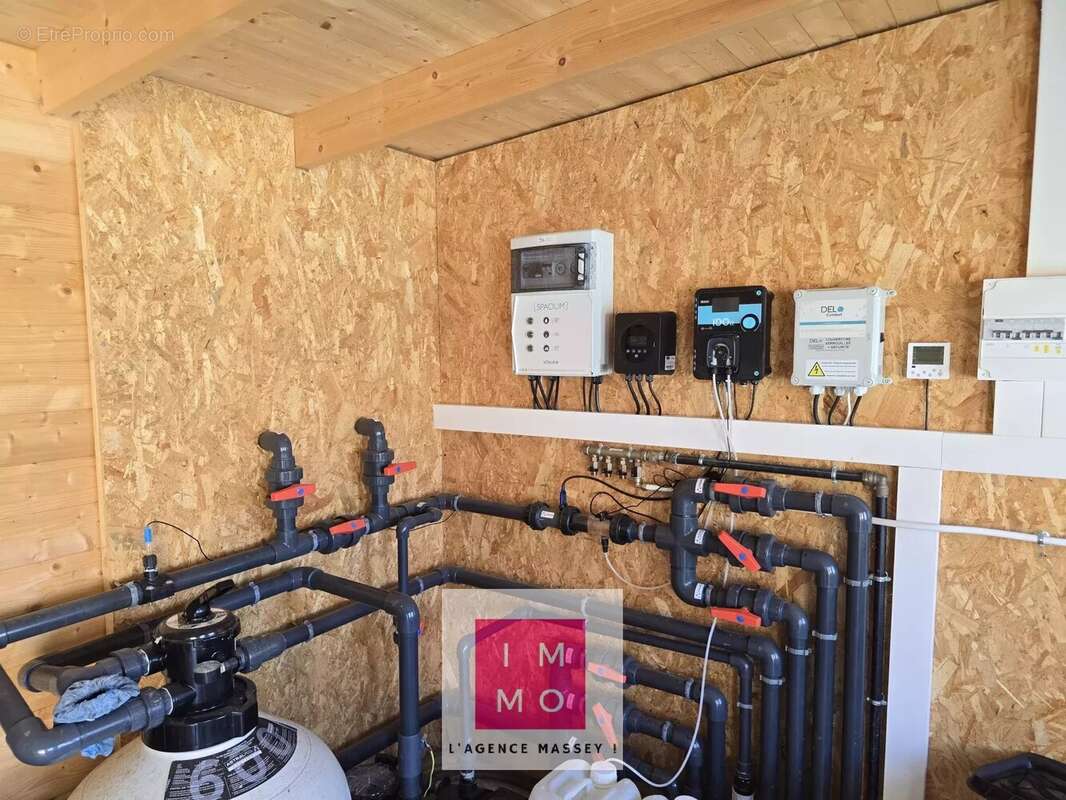 Maison à POUYASTRUC