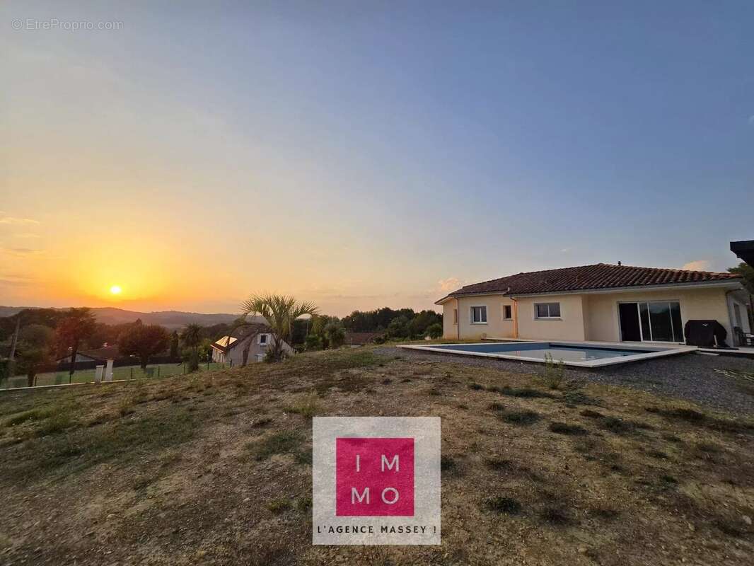 Maison à POUYASTRUC