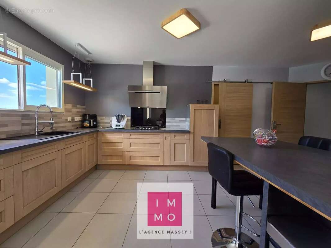 Maison à POUYASTRUC