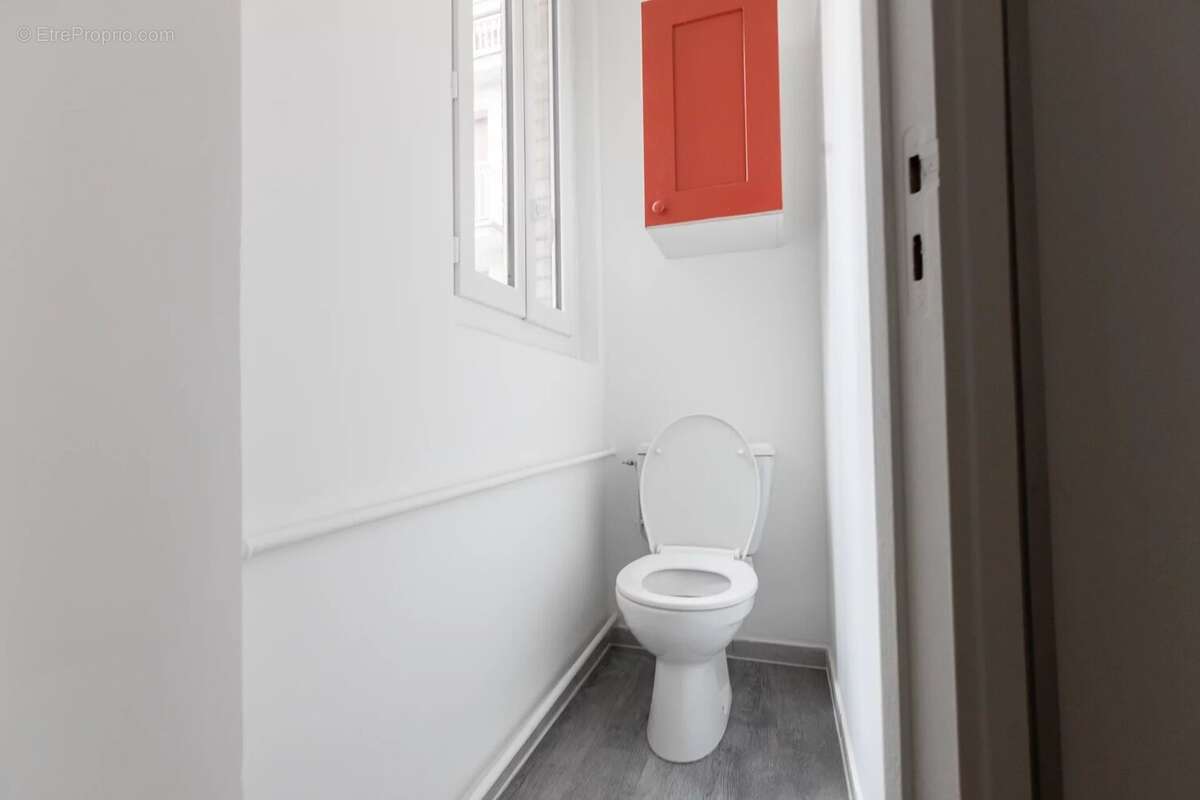 Appartement à NEUILLY-SUR-SEINE