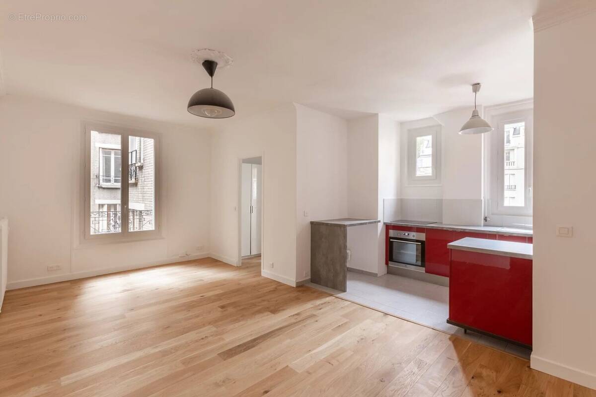 Appartement à NEUILLY-SUR-SEINE
