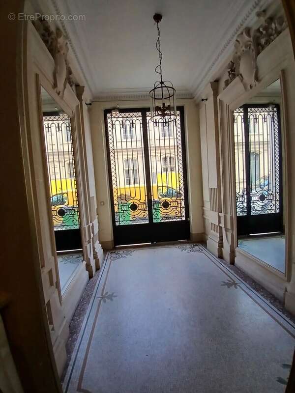 Appartement à PARIS-3E