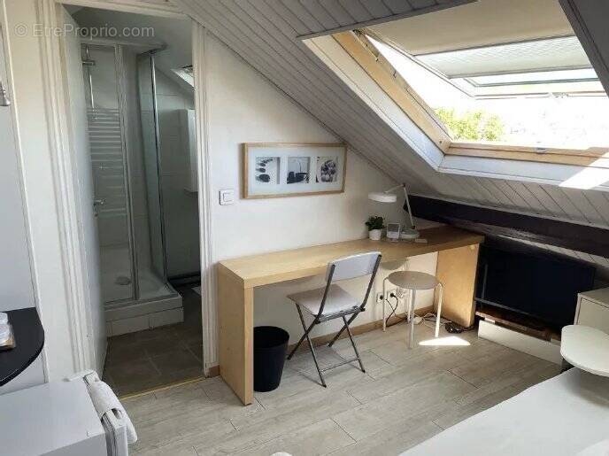 Appartement à PARIS-3E