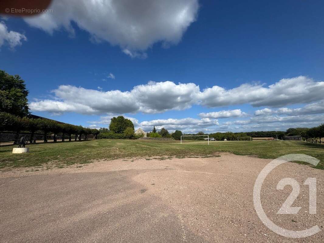 Maison à AUNAY-EN-BAZOIS