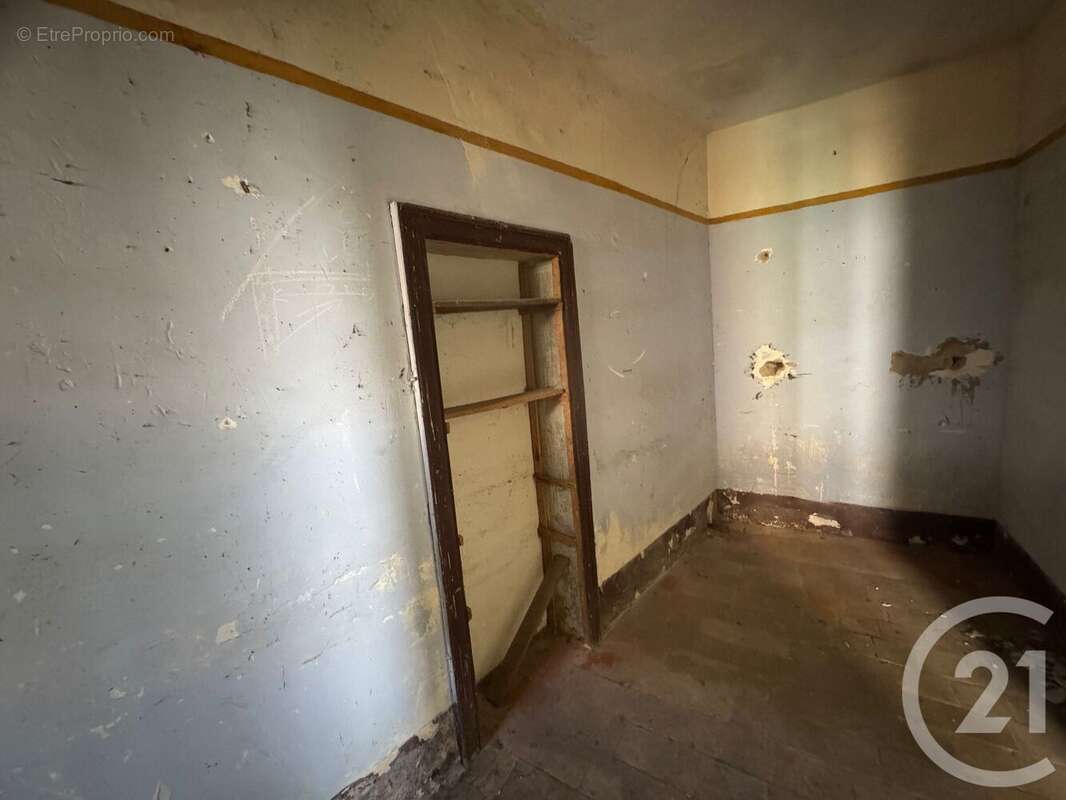 Maison à AUNAY-EN-BAZOIS