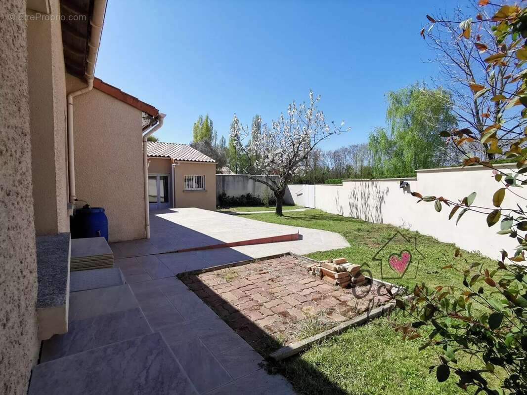 Maison à SAINT-LEGER-SOUS-CHOLET