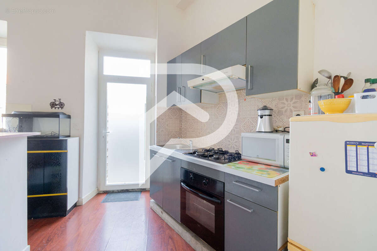 Appartement à MARSEILLE-7E
