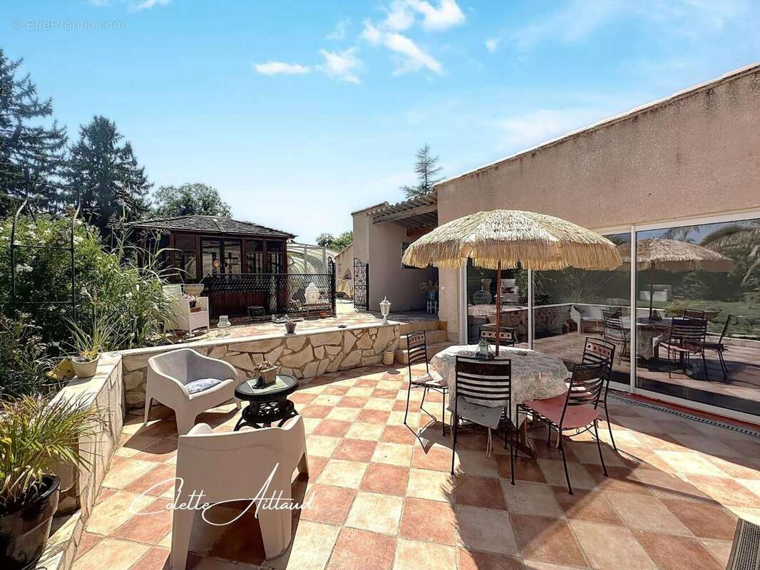 Photo 8 - Maison à MEYRARGUES