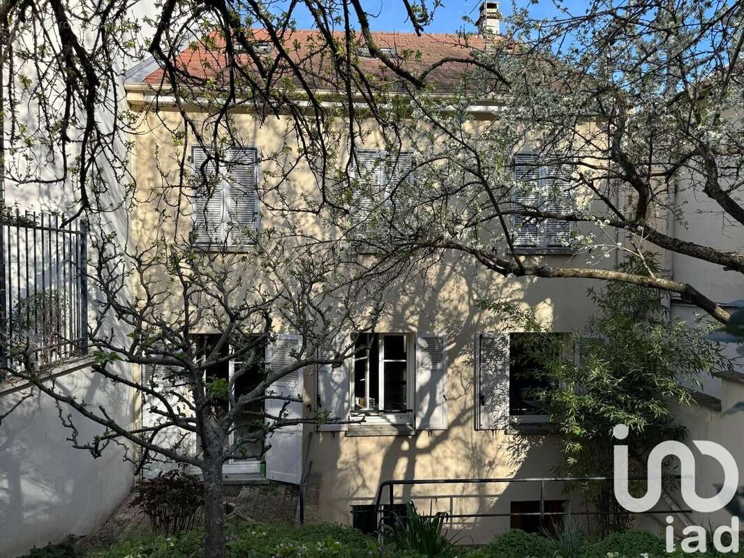 Photo 2 - Maison à SAINT-CLOUD