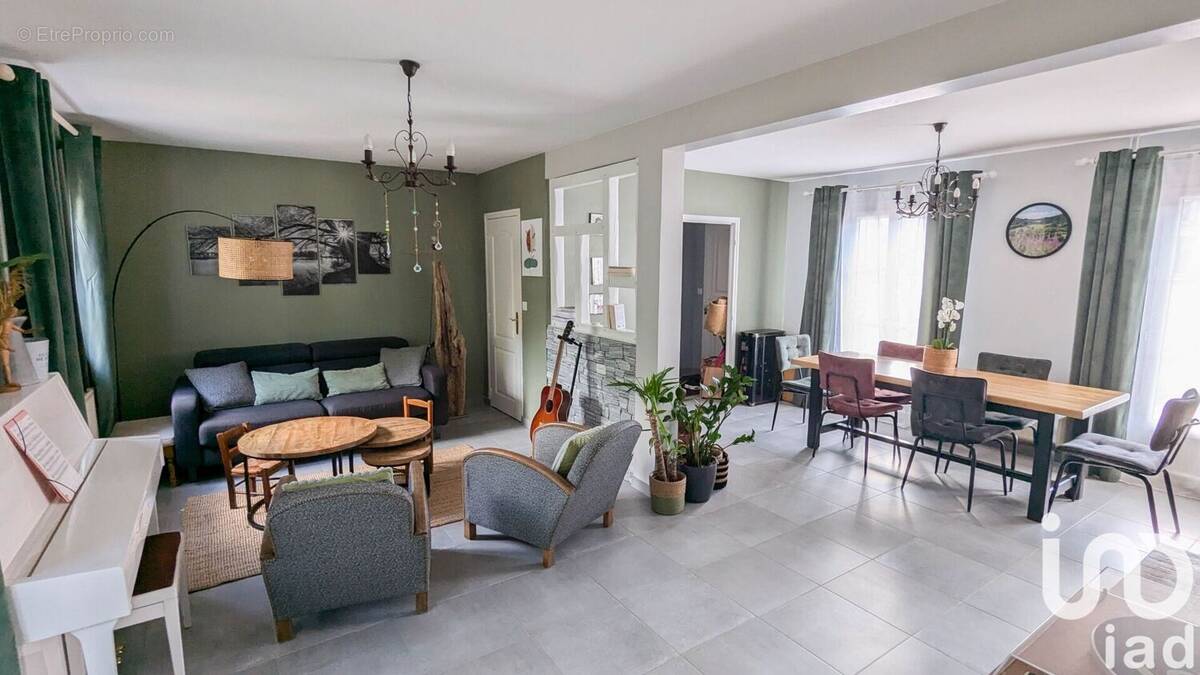 Photo 1 - Maison à SAINT-GERMAIN-SUR-MORIN