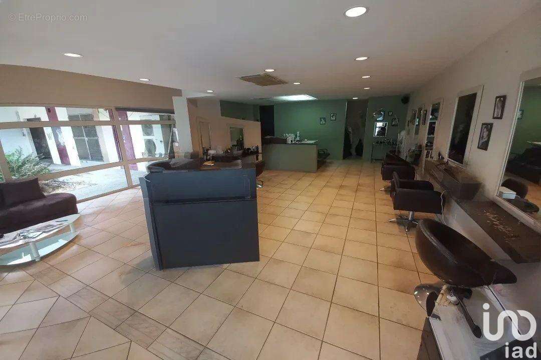 Photo 4 - Commerce à PONT-AUDEMER