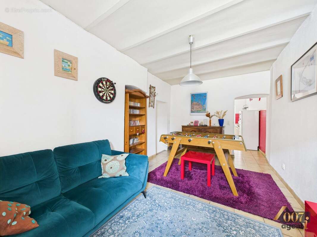 Maison à CHATEAUNEUF