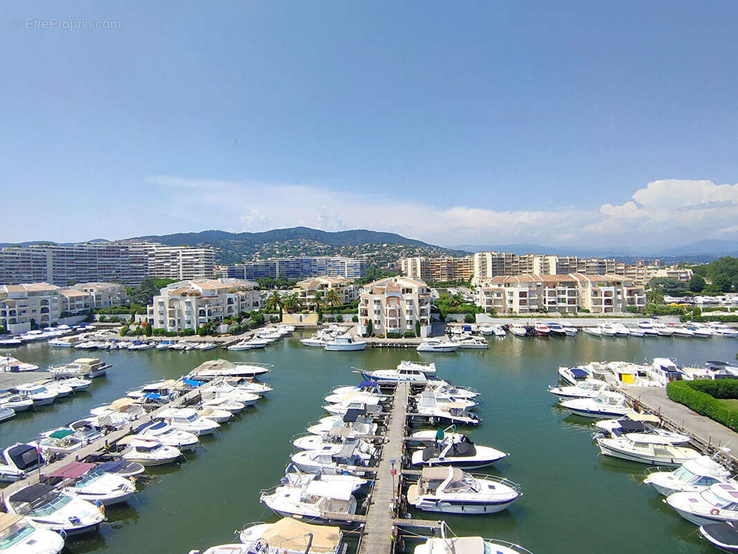 Appartement à MANDELIEU-LA-NAPOULE