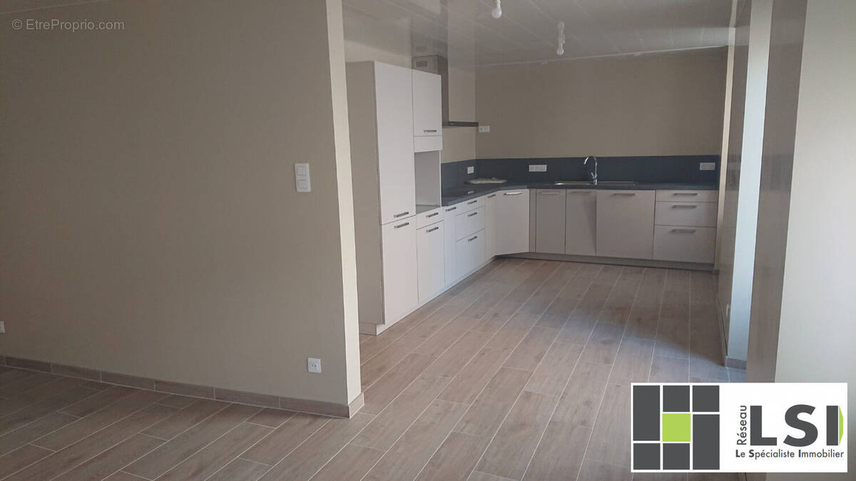 Maison à SAINT-GEORGES-D&#039;AURAC