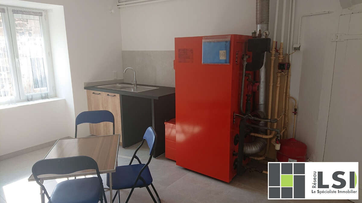 Maison à SAINT-GEORGES-D&#039;AURAC