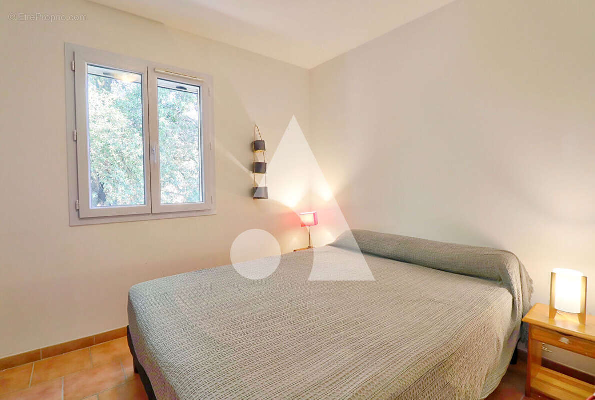 Maison à GREOUX-LES-BAINS