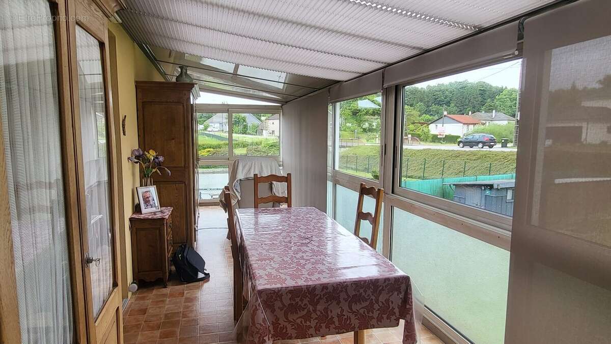 véranda - Maison à AYDOILLES