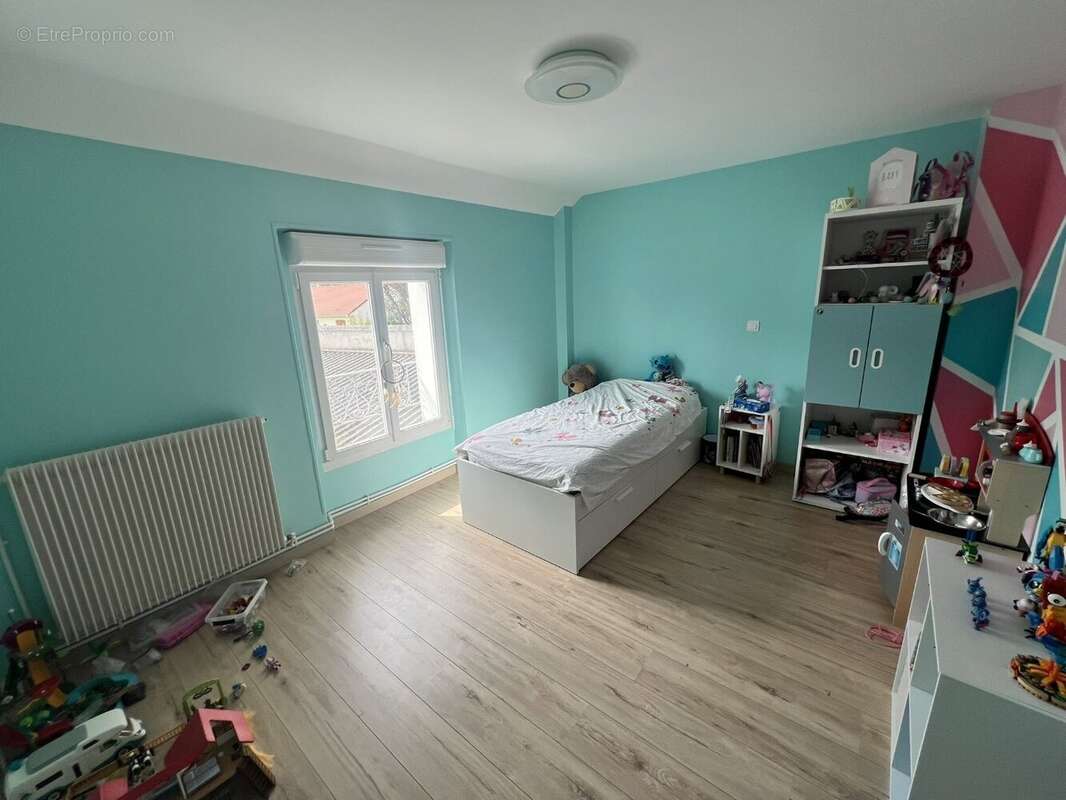 Maison à SAINT-CHERON