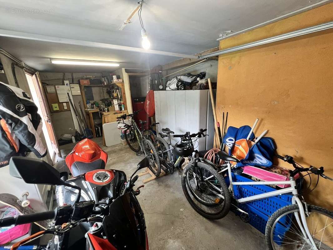 Maison à SAINT-CHERON