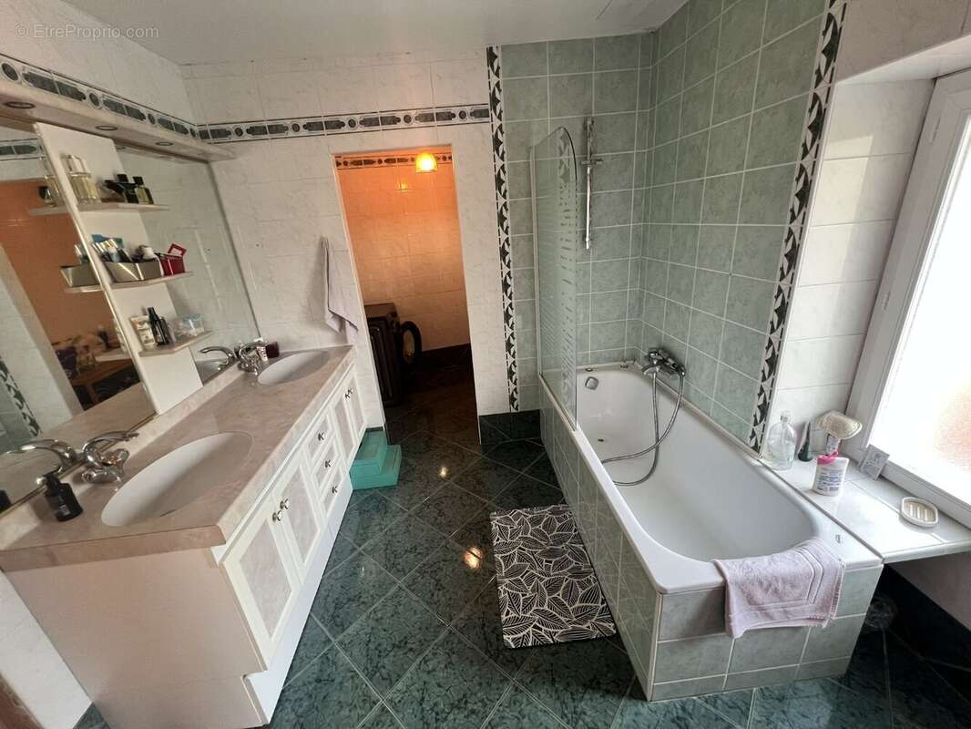 Maison à SAINT-CHERON