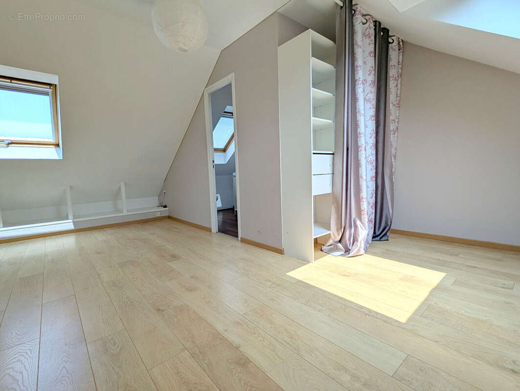 Maison à MONTIGNY-LE-BRETONNEUX